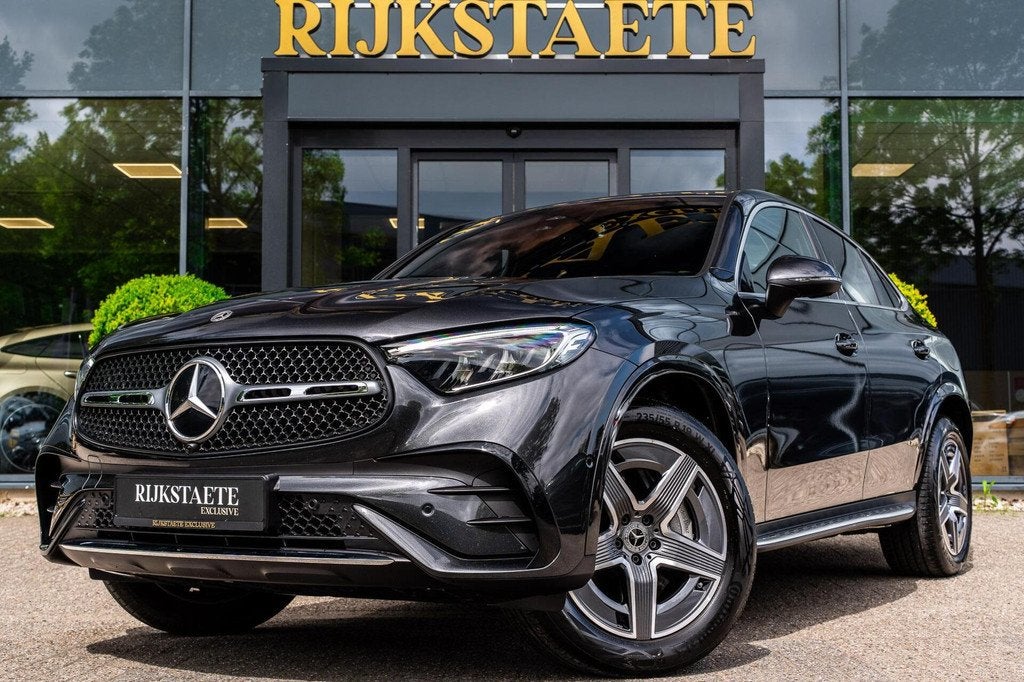 Mercedes GLC-klasse Coupé 300e 4MATIC AMG|BURMESTER|ACC|19', Auto's, Mercedes-Benz, Automaat, 2240 kg, Gebruikt, 2000 kg