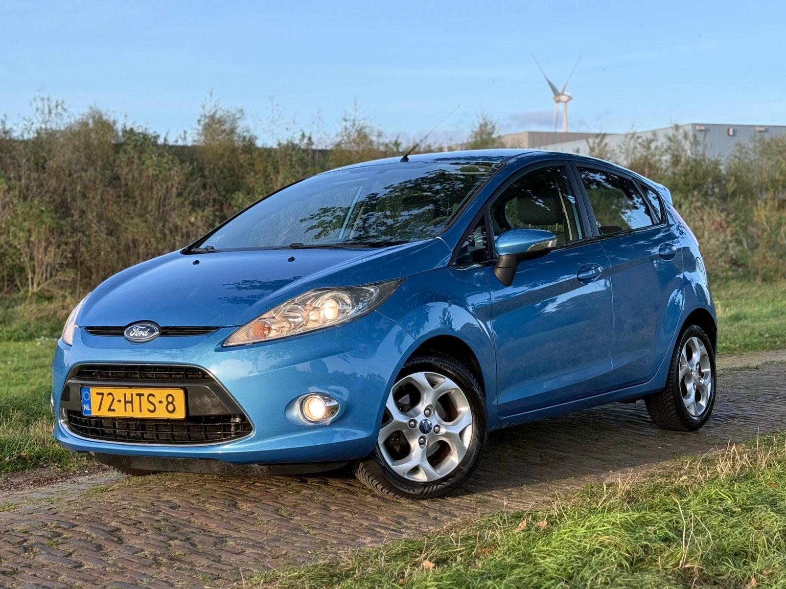 Ford Fiësta 1.4 5-DR | NW. APK! | DISTR. GDN! | IJSKOUDE AC!