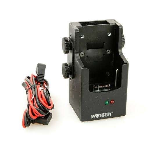 Wetech WTC680B autolader / houder voor Motorola portofoon, Ophalen of Verzenden, Zo goed als nieuw, Toebehoren