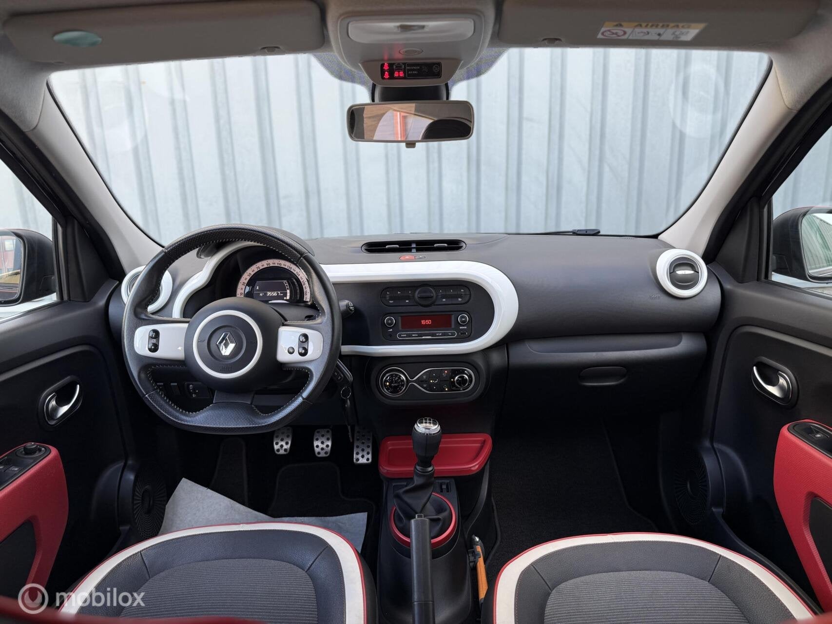 Renault Twingo 1.0 SCe Intens | Cruise | Climate | 35dKM!, Auto's, Verwarmde buitenspiegels, 840 kg, 4 stoelen, Leder en Stof