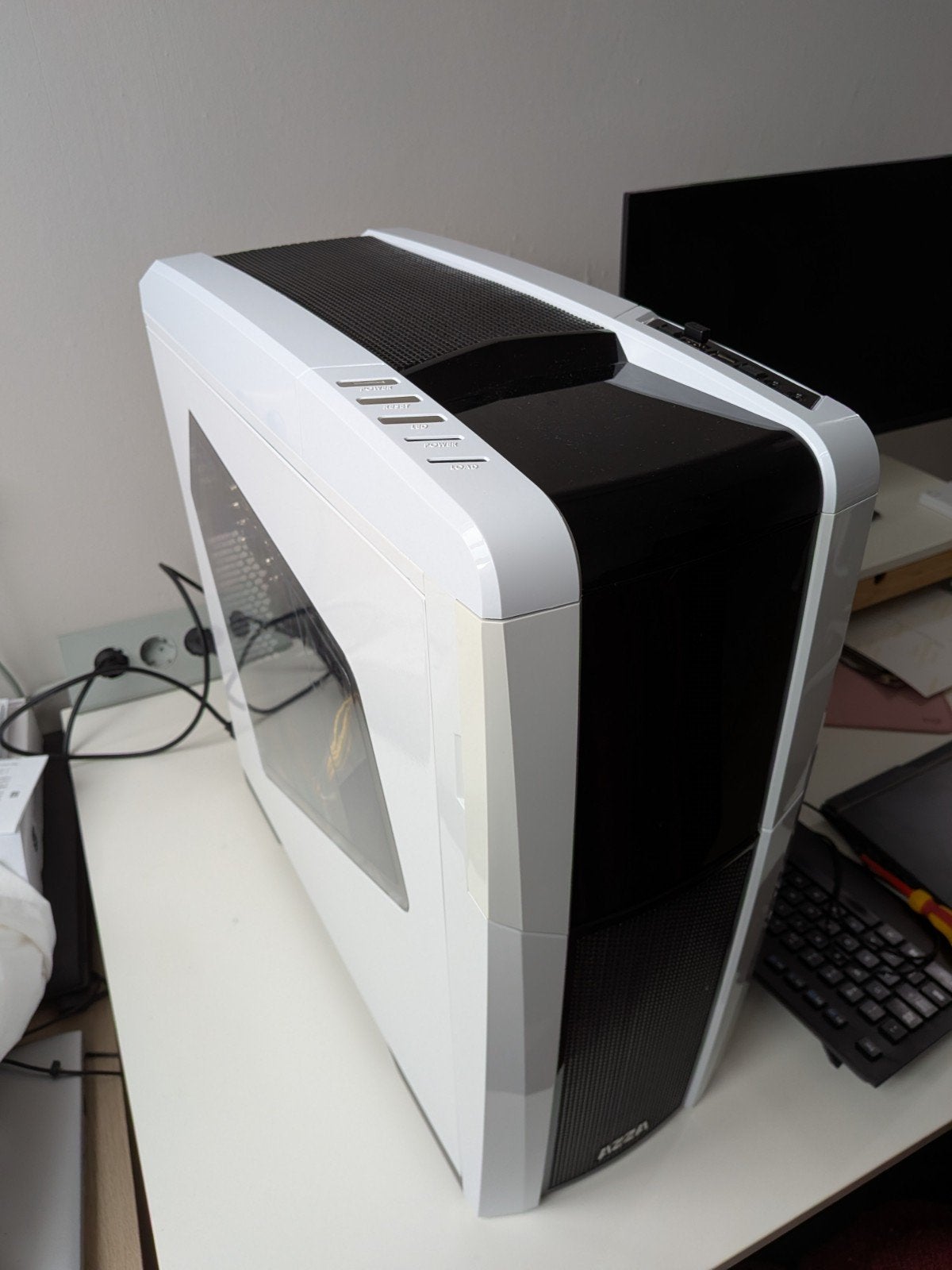 Gaming pc: I7 9700k, gtx1070 8gb, 16gb Ddr4, Ophalen, Gaming, SSD, AZZA