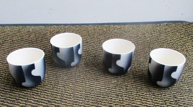 Cocky Pater beker aardewerk art deco Potsierlijk koffie, Ophalen of Verzenden