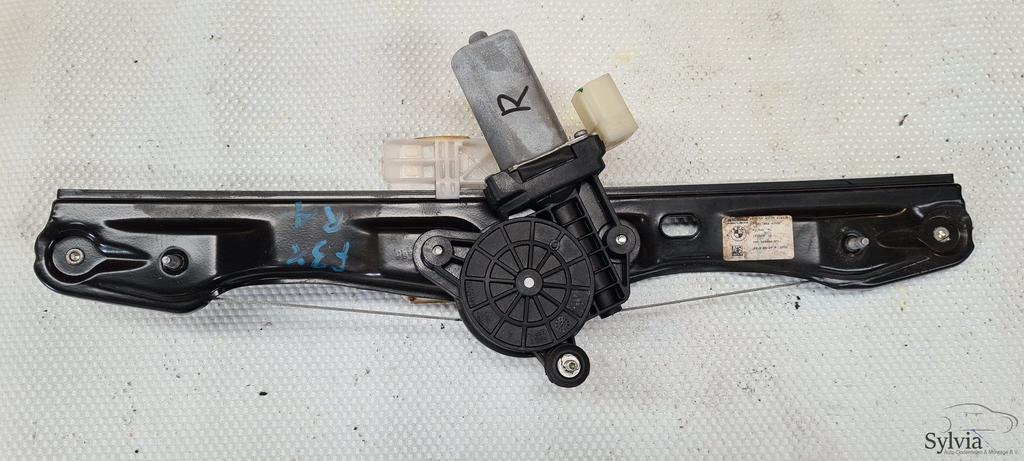 Raammechanisme rechts achter BMW 3 serie F30 F31 F80 F35 735, Auto-onderdelen, Ruiten en Toebehoren, Gebruikt, Ophalen of Verzenden