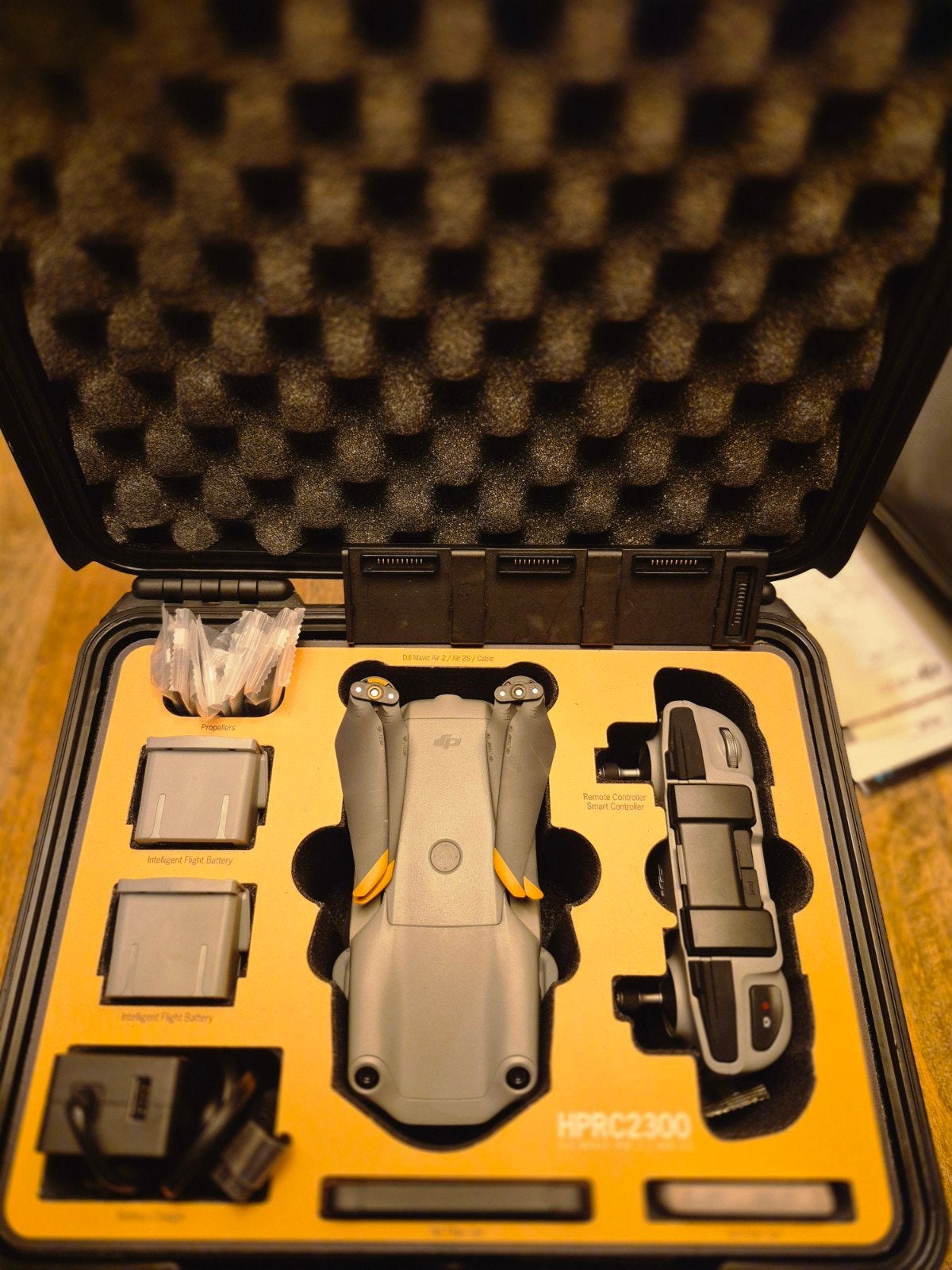 DJI Air 2S Fly More Combo met extra's, 30 tot 45 minuten, Cameradrone, 5 tot 10 kilometer, Extra accu('s)