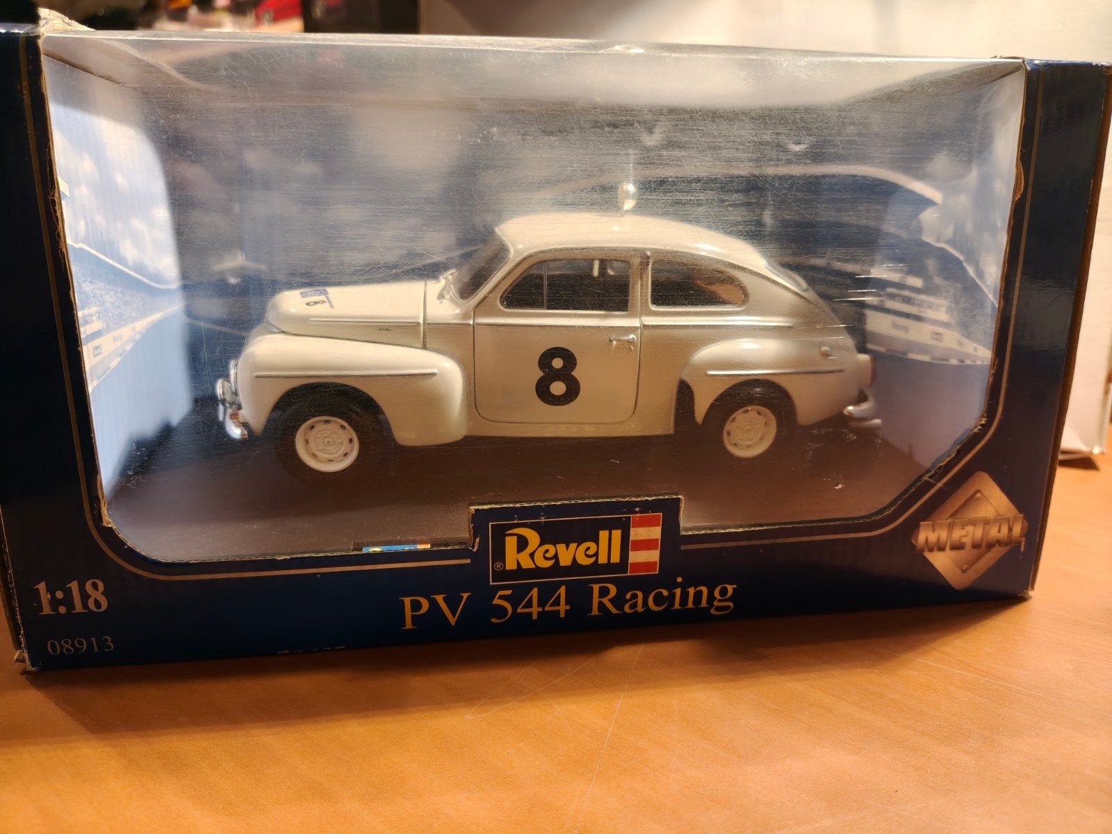 Revell Volvo PV 544 Racing Schaalmodel 1:18, Ophalen of Verzenden, Zo goed als nieuw, Auto, Revell