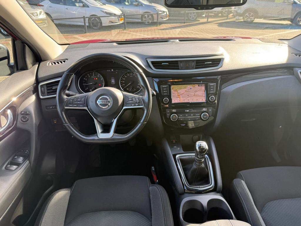 Nissan Qashqai 1.3 DIG-T N-Connecta *Trekhaak & Panoramadak*, Voorwielaandrijving, 12 maanden, Gebruikt, Euro 6