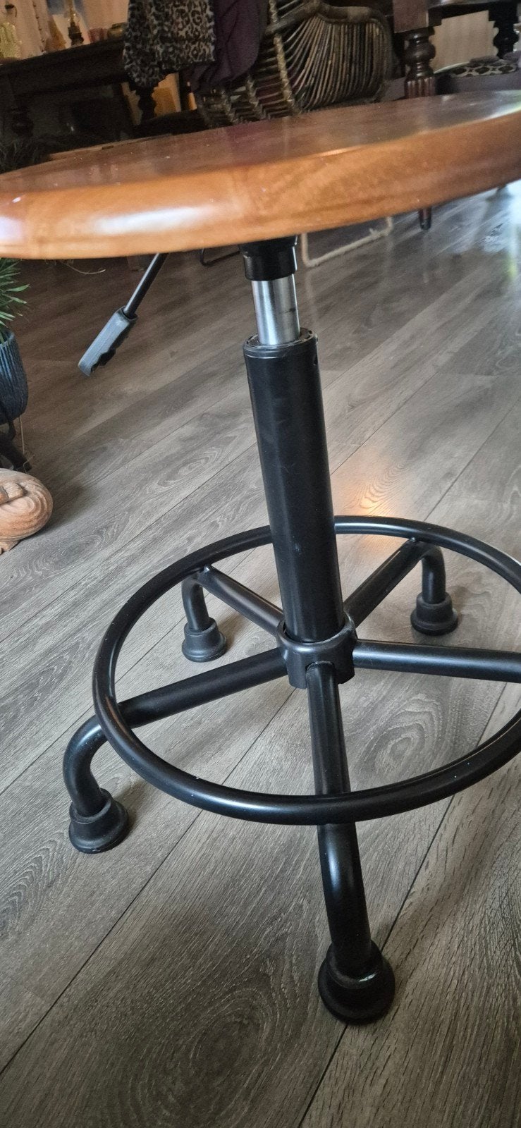 Mooie stevige  schilders kruk, Ophalen, Zo goed als nieuw, Overige typen