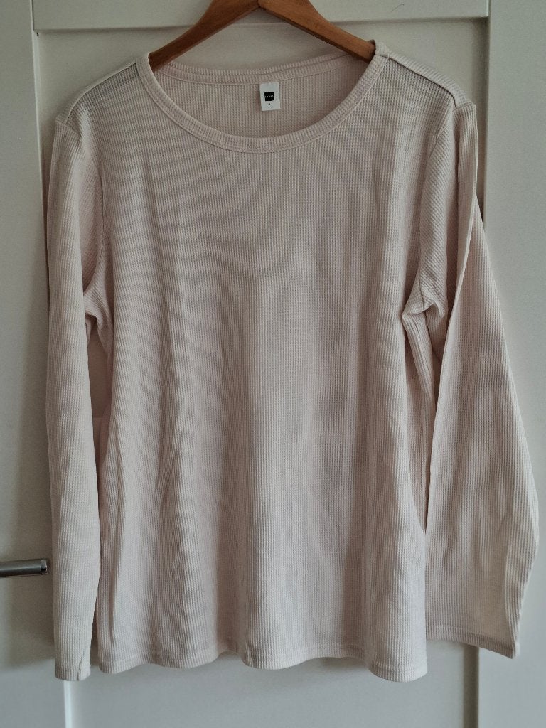 shirt. Lange mouw. Hema. Mt L. Lengte 68 cm. Katoen., Kleding | Heren, T-shirts, Hema, Maat 48/50 (M), Beige, Ophalen of Verzenden