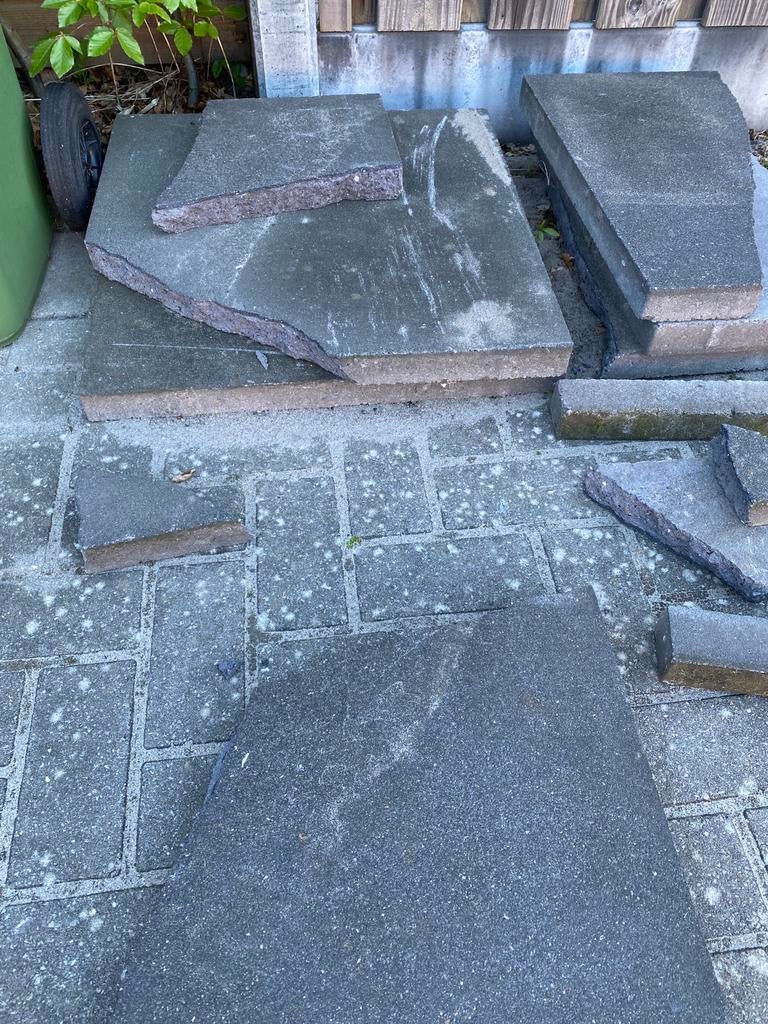 Tuintegels (kapot), grijs, ca 1.5 m2, Tuin en Terras, Tegels en Klinkers, Ophalen, Gebruikt, Minder dan 5 m², Beton