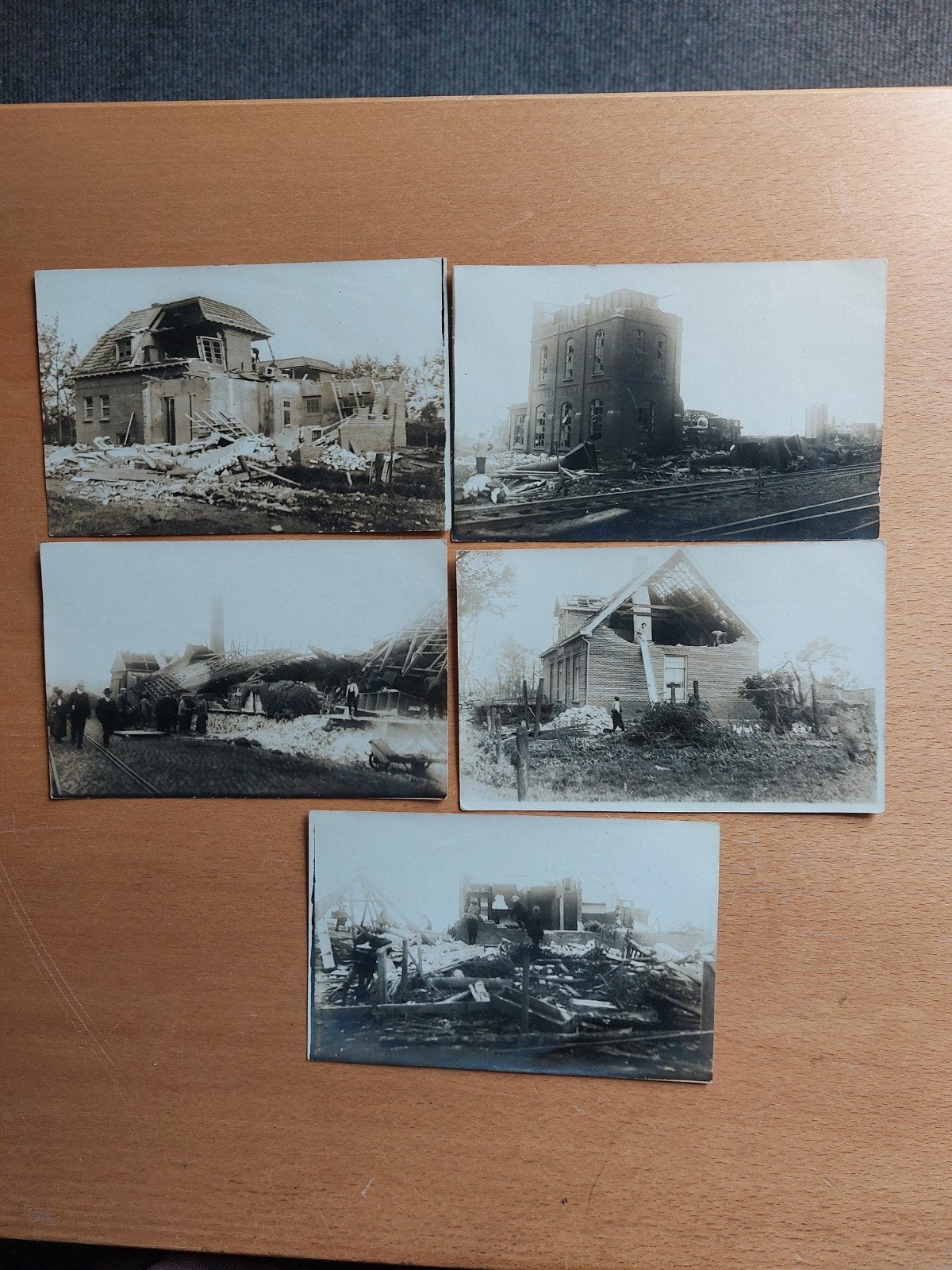 Set van 5 ansichtkaarten Cycloon-Neede 1 Juni 1927, Verzamelen, Ansichtkaarten | Themakaarten, Ophalen of Verzenden, 1920 tot 1940