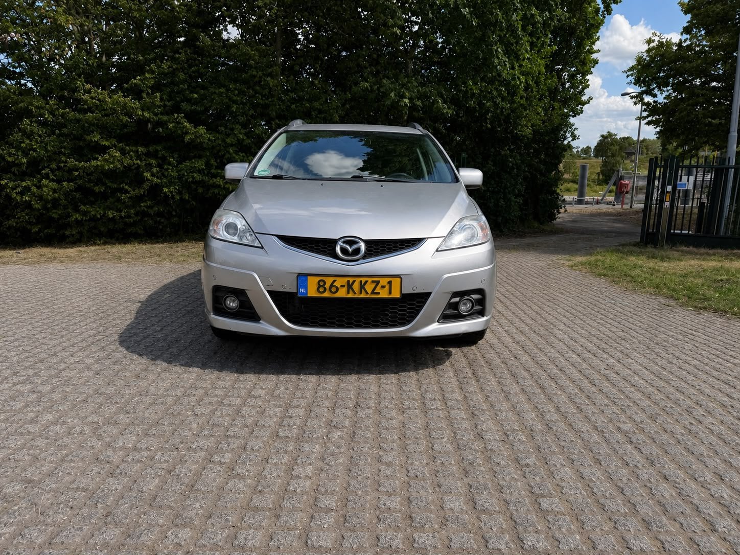 Mazda 5 2.0.  7 persoons APK TOT 2/10/2027, 145 pk, 4 cilinders, 7 stoelen, Origineel Nederlands