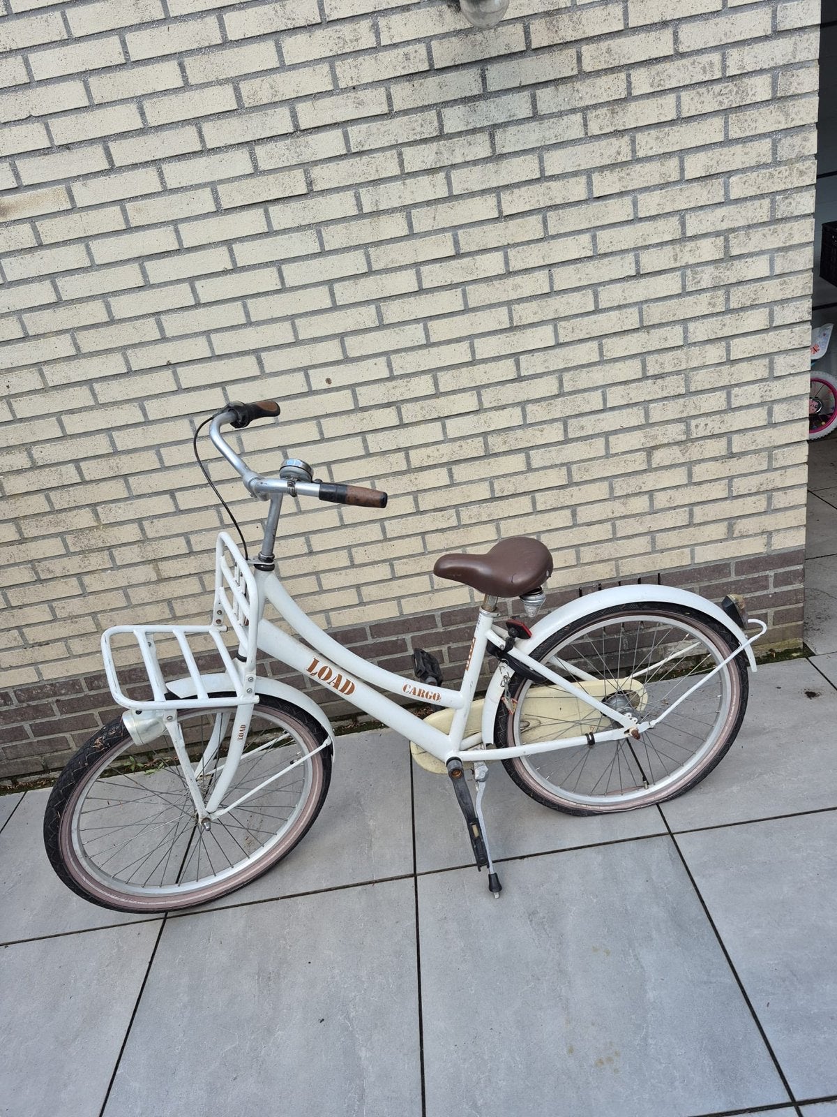 Witte transportfiets met voordrager - Load Cargo, Fietsen en Brommers, Overige merken, Terugtraprem, Gebruikt, Ophalen of Verzenden