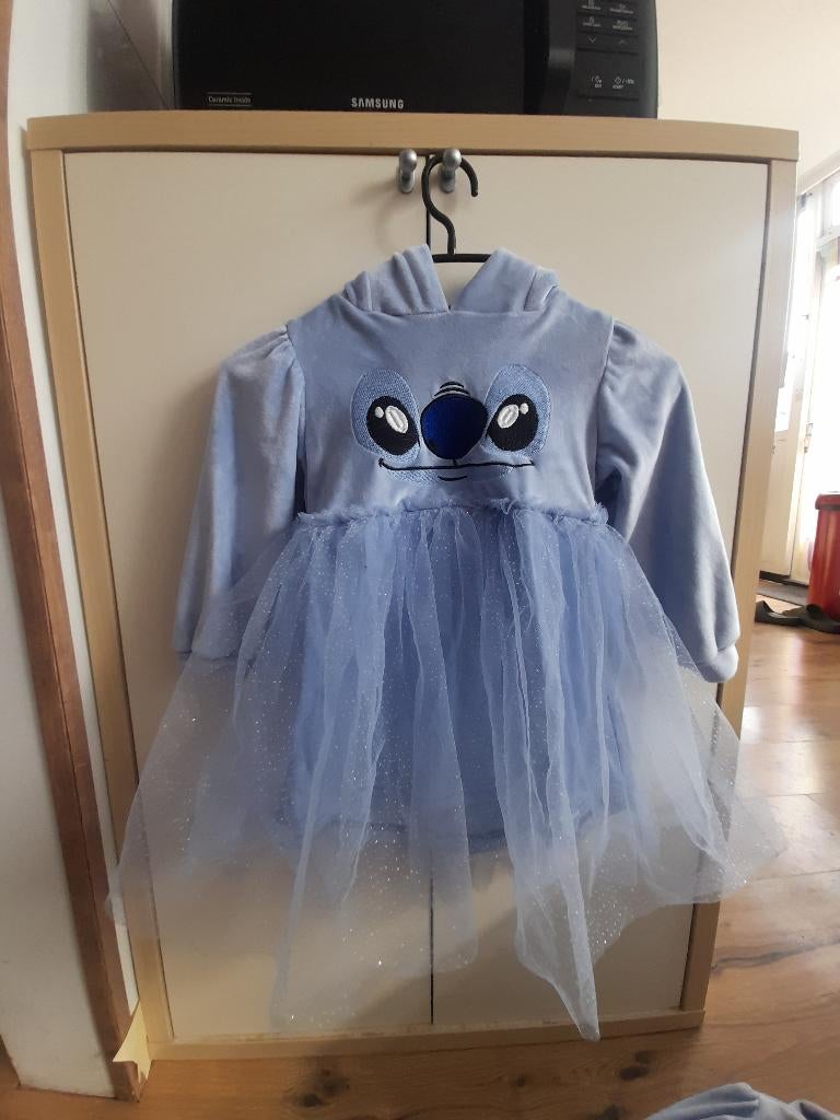 Disney Stitch jurk – velours & tule –2 maten104 & 140–Sinsay, Ophalen, Zo goed als nieuw, Overige maten