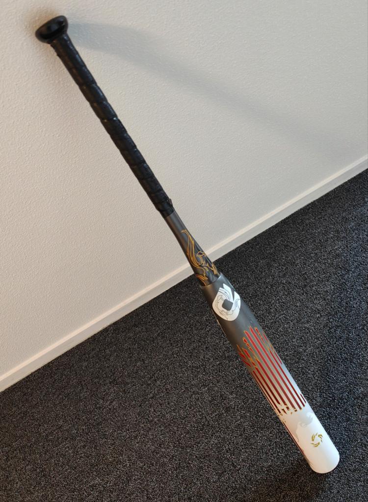 Z.g.a.n. 33" Demarini FNX (-10) Fastpitch softbal-knuppel, Sport en Fitness, Honkbal en Softbal, Ophalen of Verzenden, Zo goed als nieuw
