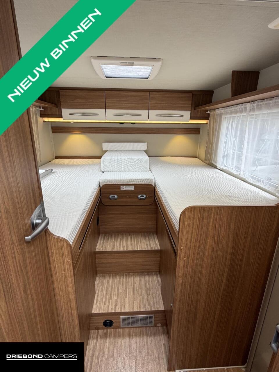 Carado T447 Euro6 Enkele Bedden Luifel Zonnepaneel Bearlock, Caravans en Kamperen, Campers, Airbags, 7 tot 8 meter, Bedrijf, Elektrische ramen