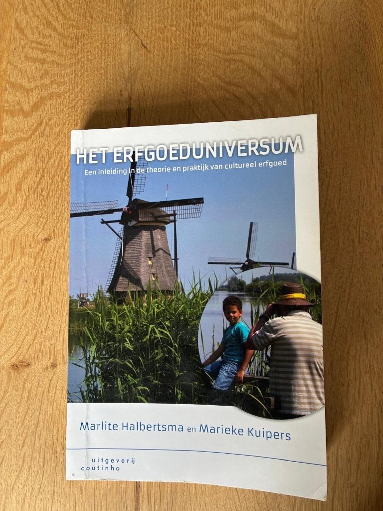 Het Erfgoeduniversum, Gelezen, Ophalen of Verzenden, WO, Marlite Halbertsma en Marieke Kuipers