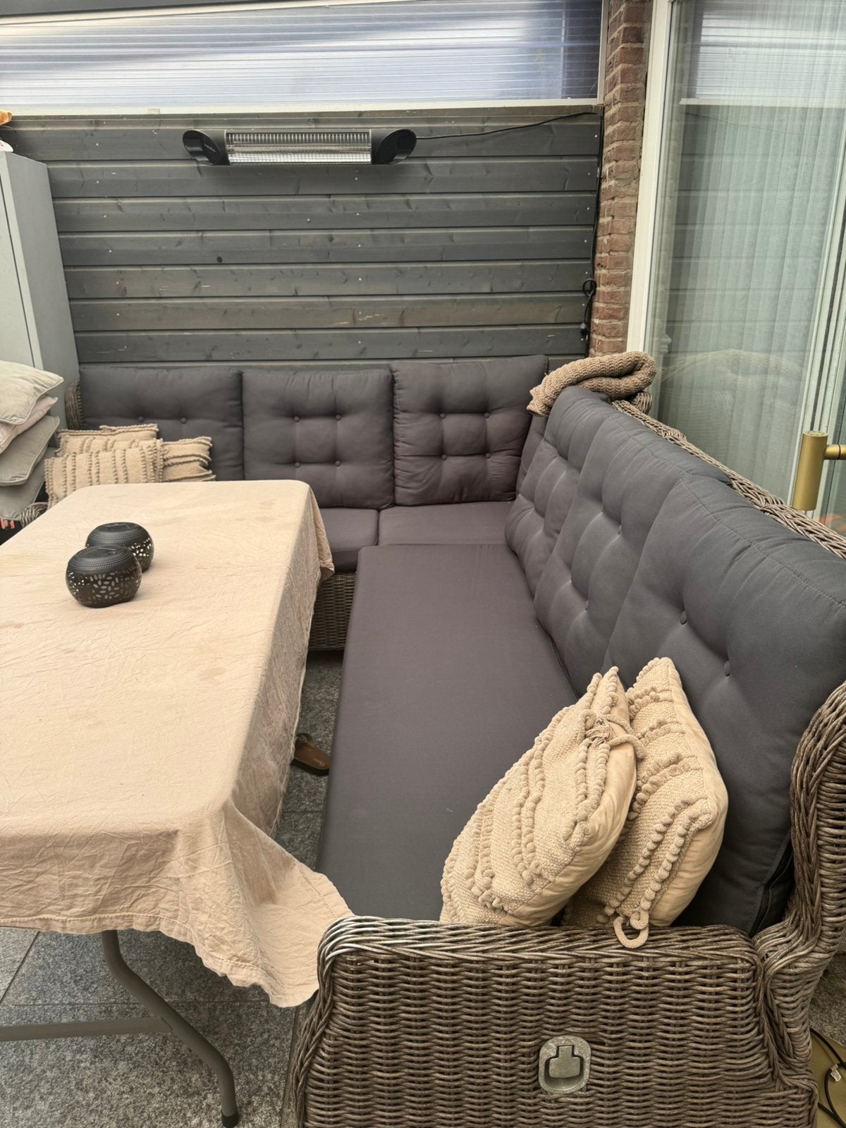 Goed onderhouden, Tuin en Terras, Tuinsets en Loungesets, Ophalen, Rotan, Bijzettafel, Zo goed als nieuw
