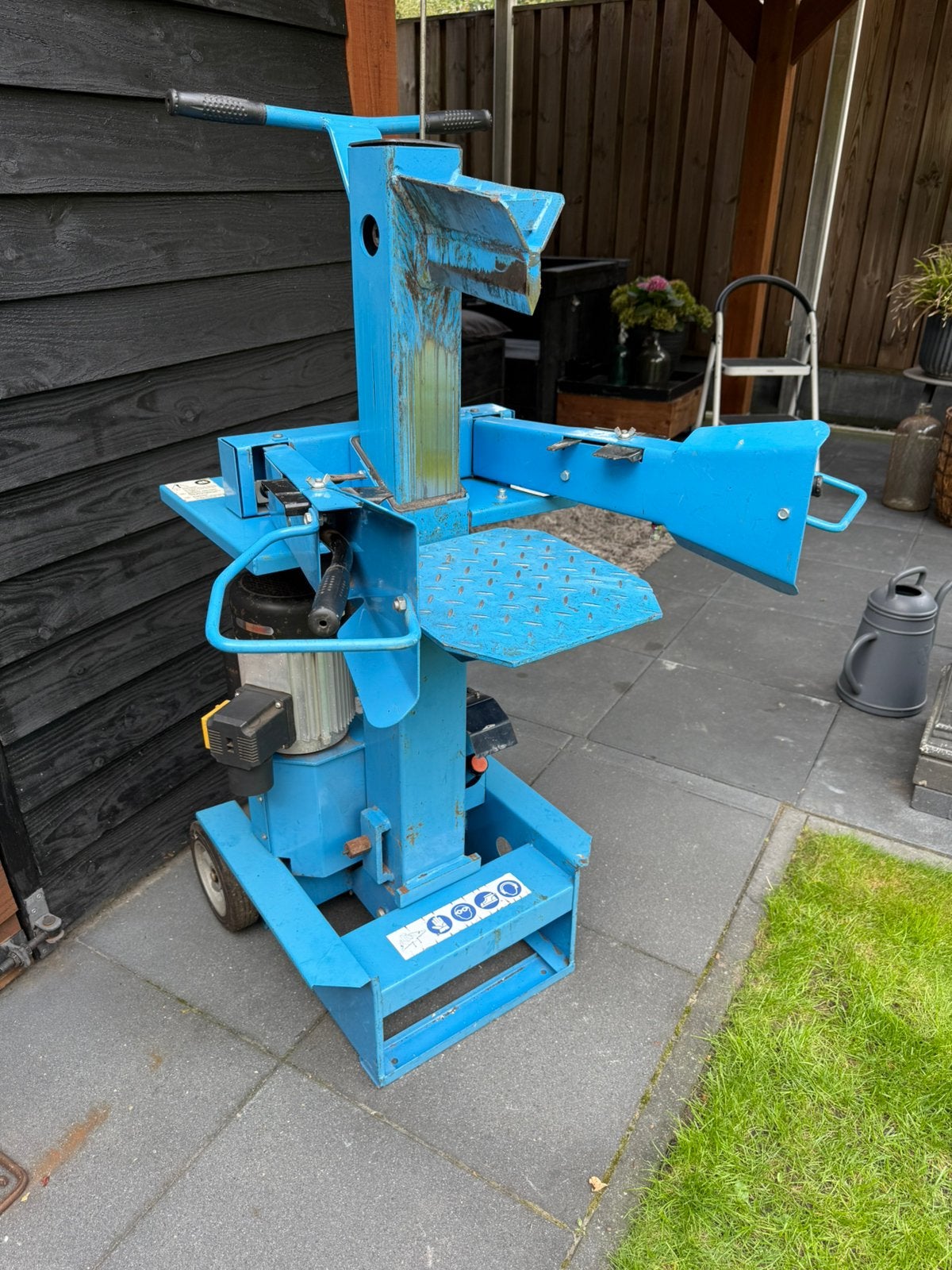 Keurige staande Güde houtklover, kloofmachine, klover, Tuin en Terras, Ophalen, Zo goed als nieuw, Elektrisch, Staand