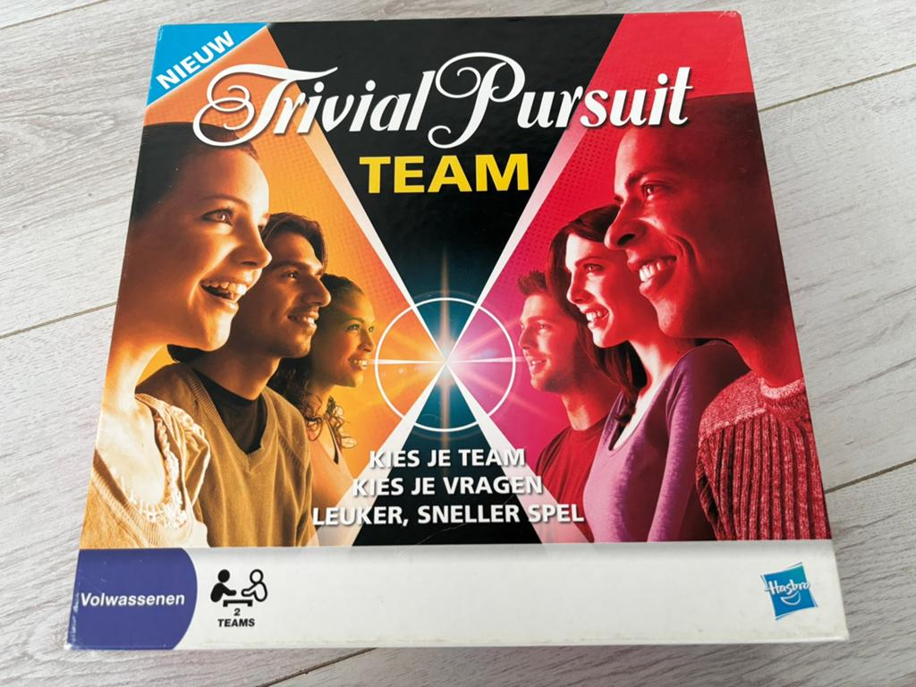 Trivial Pursuit Team, Ophalen of Verzenden, Zo goed als nieuw