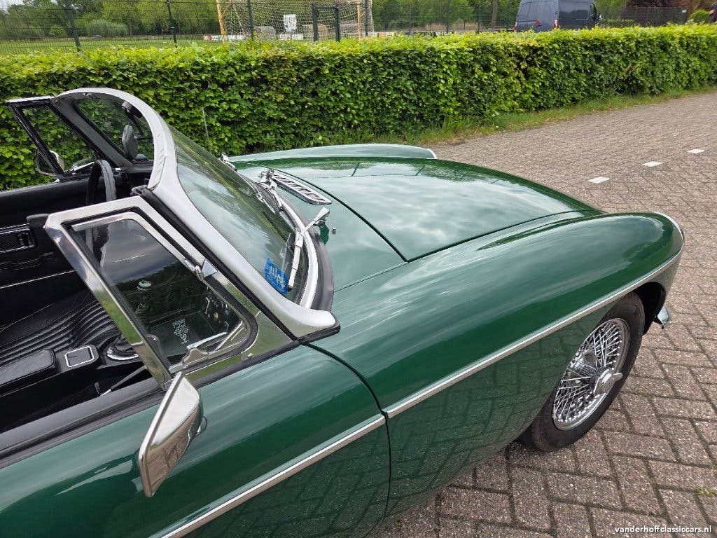 MGB Roadster (1973) – British Racing Green, foto 10