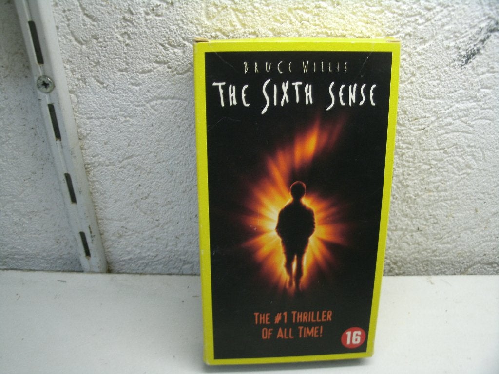 vhs 40b the sixth sense, Cd's en Dvd's, VHS | Film, Vanaf 16 jaar, Ophalen of Verzenden, Zo goed als nieuw, Actie en Avontuur