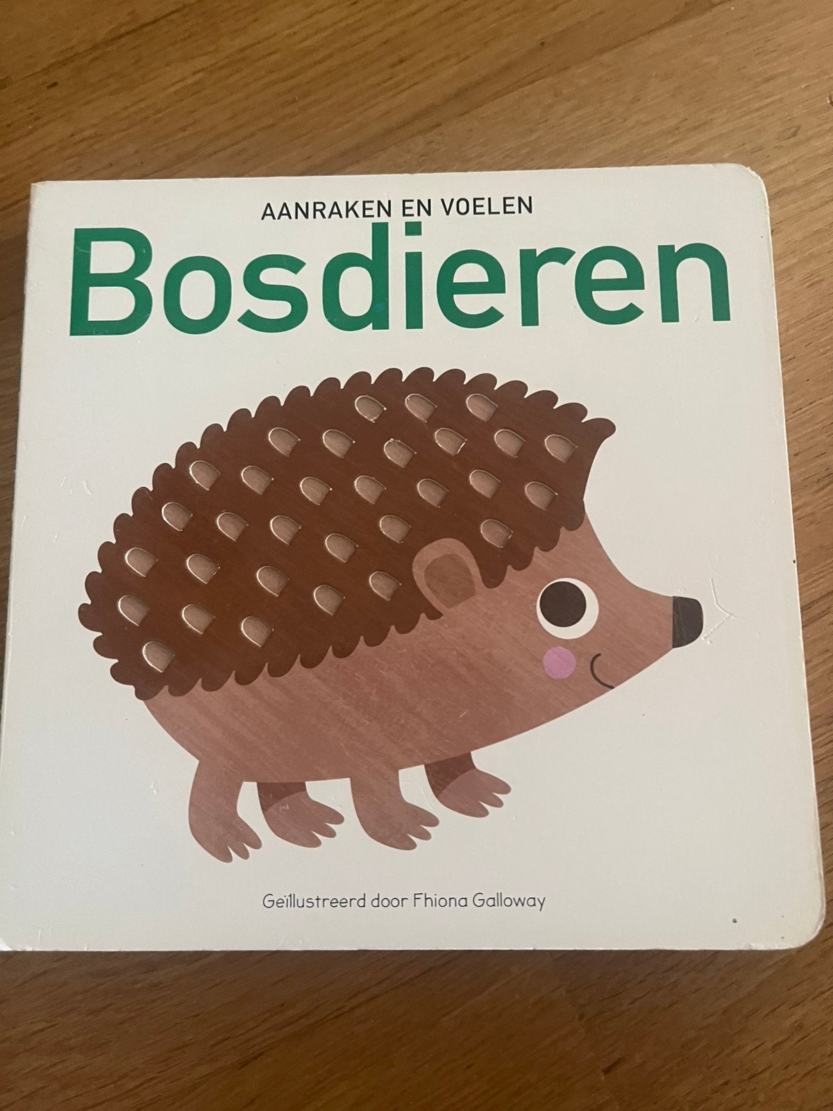 Bosdieren, aanraken en voelen, Boeken, Ophalen of Verzenden, Gelezen