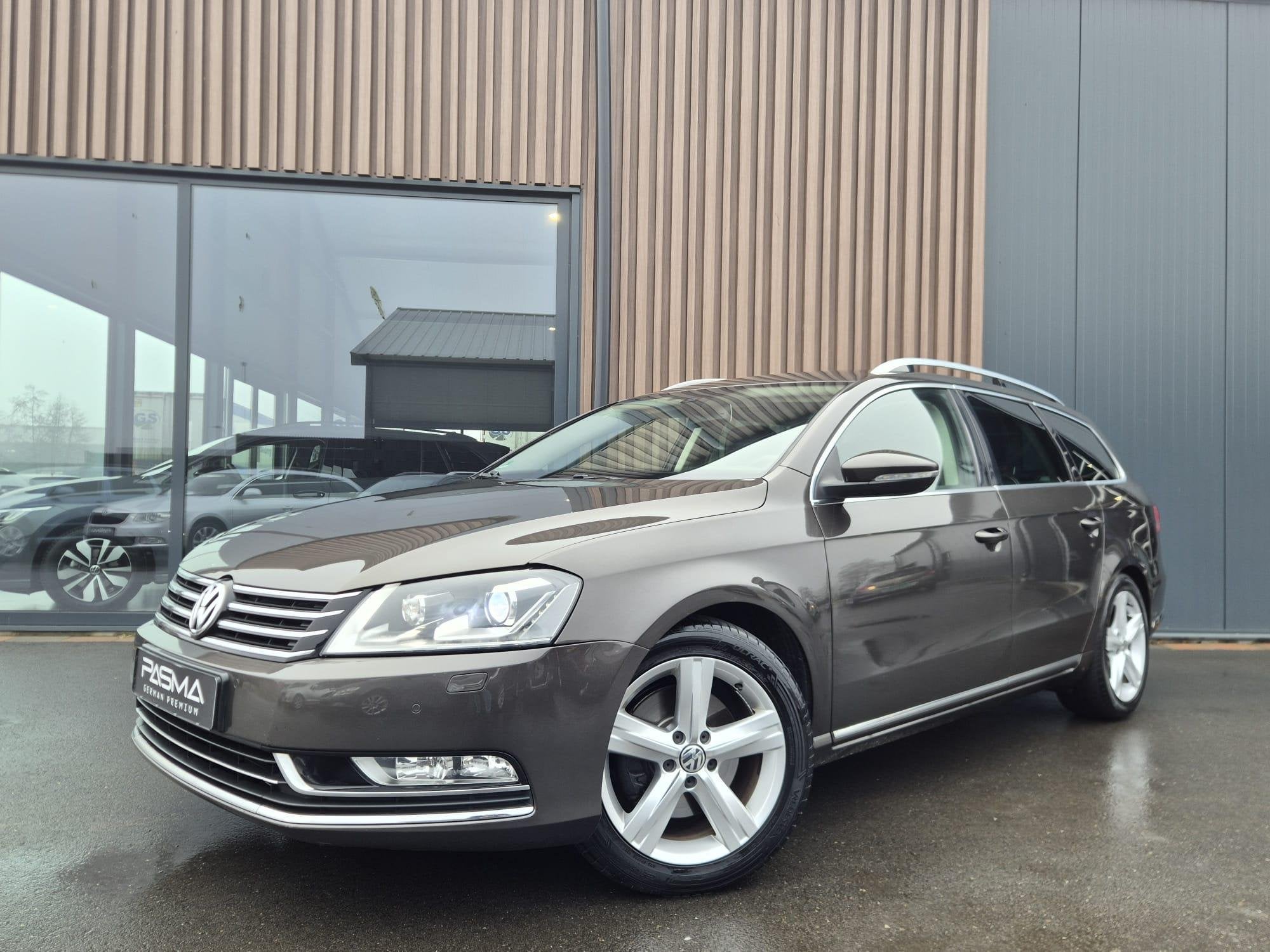 Volkswagen Passat Variant 2.0 TSI Highline DSG | Xenon LED |, Euro 5, Gebruikt, Beige, 1482 kg