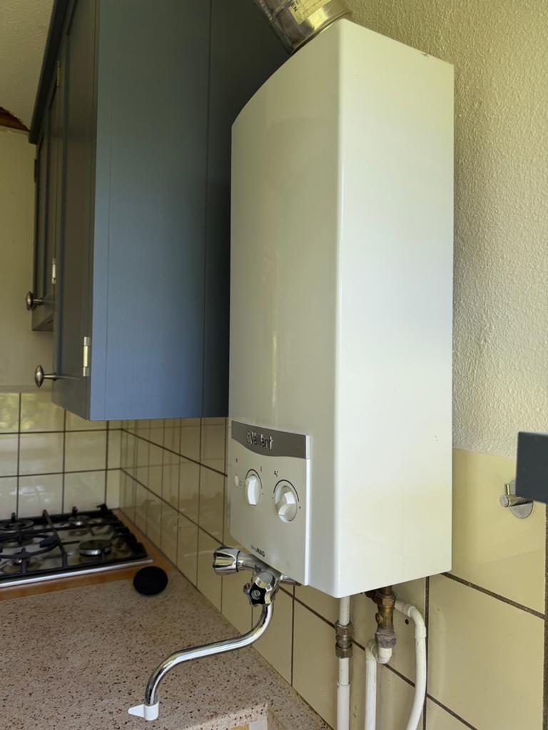 Vaillant MAG Geiser - Compacte en efficiënte warmwateroploss, Ophalen, Gebruikt, Aardgas, Geiser