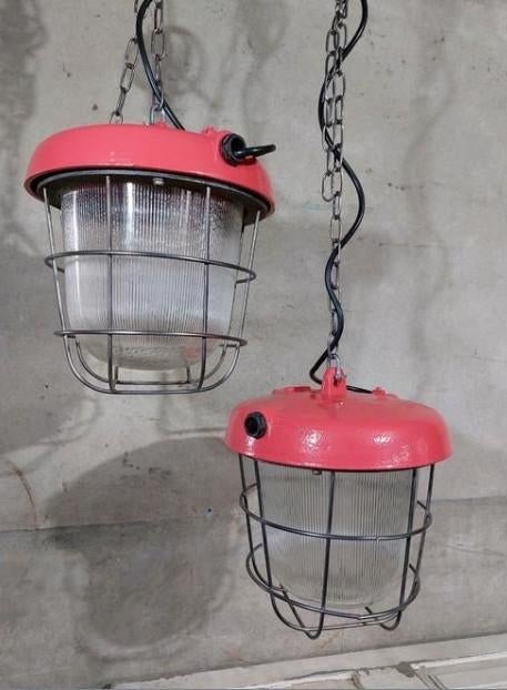 Oude vintage bunkerlamp poedercoat koraalroze, Ophalen of Verzenden, N, T, V