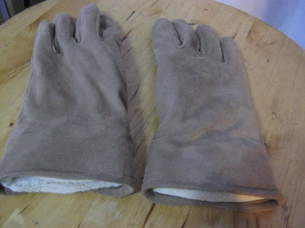 beige suedine heattech handschoenen mt M Uniqlo, Maat 38/40 (M), Ophalen of Verzenden, Uniqlo, Gedragen