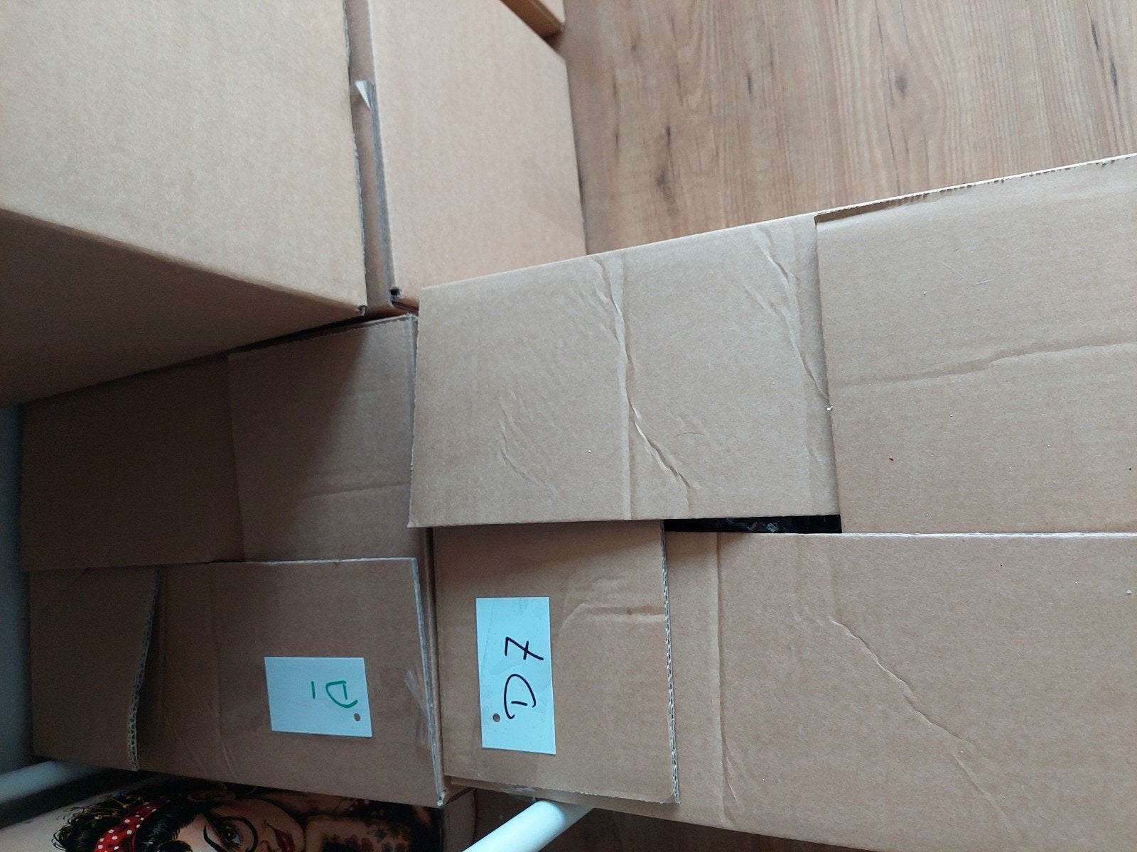 Grote vintage parfumflessenverzameling – 971 stuks + vitrine, Verzamelen, Ophalen, Gebruikt