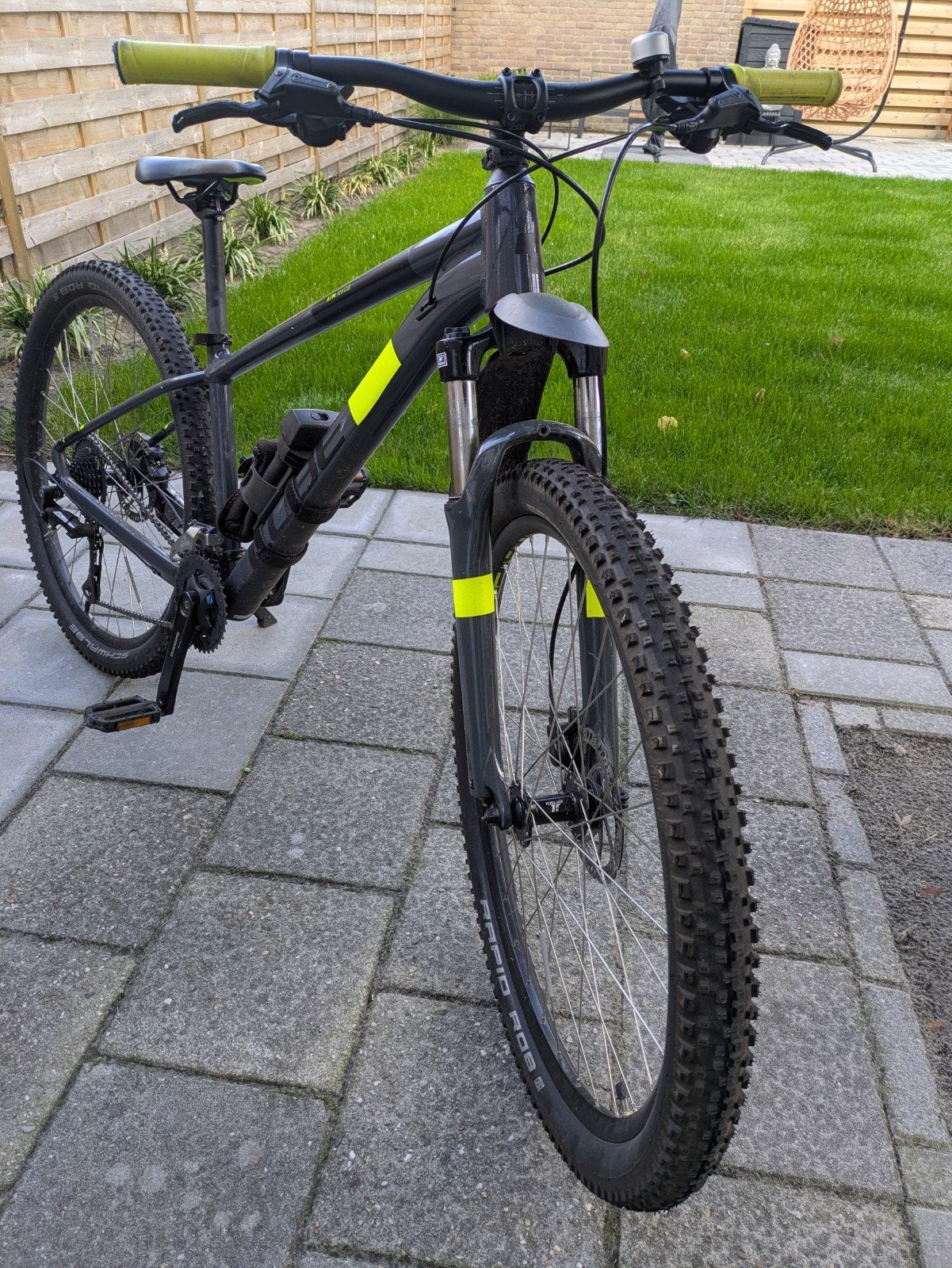 Nette Cube Aim Pro Mountainbike – Maat S (Ideaal voor jeugd, Fietsen en Brommers, Fietsen | Crossfietsen en BMX, Ophalen, Zo goed als nieuw