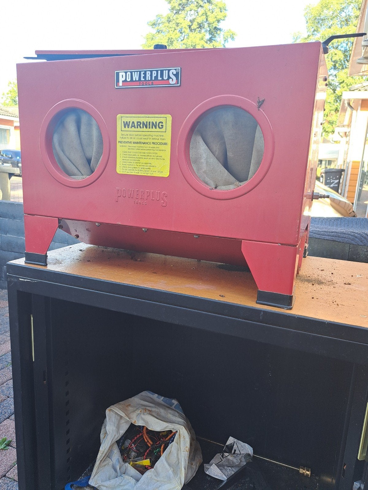 Sand straler vidaXL €80
vidaXL Stralingscabine 94,8 L 125 P, Ophalen of Verzenden, Zo goed als nieuw