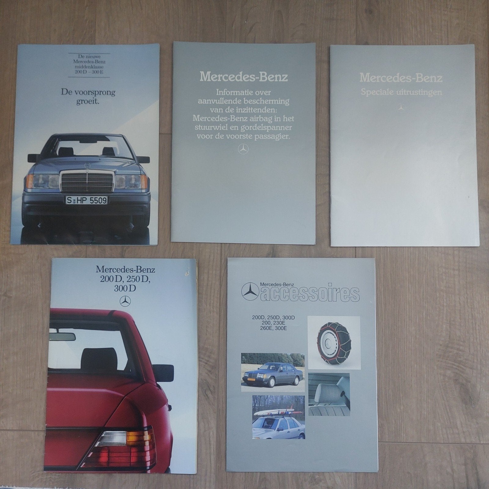 Mercedes Benz Auto Folders.
Graag bieden naar waarde., Ophalen of Verzenden, Zo goed als nieuw, Mercedes