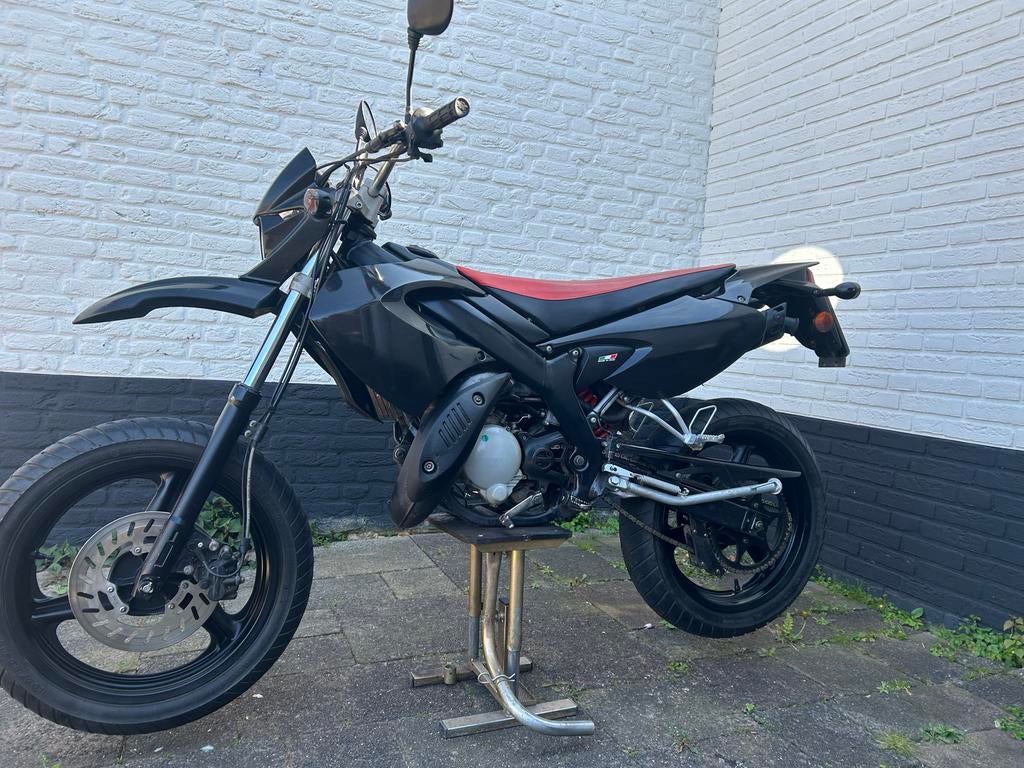 Malaguti SM 50 - Zwart met rood zadel, Ophalen, Gebruikt