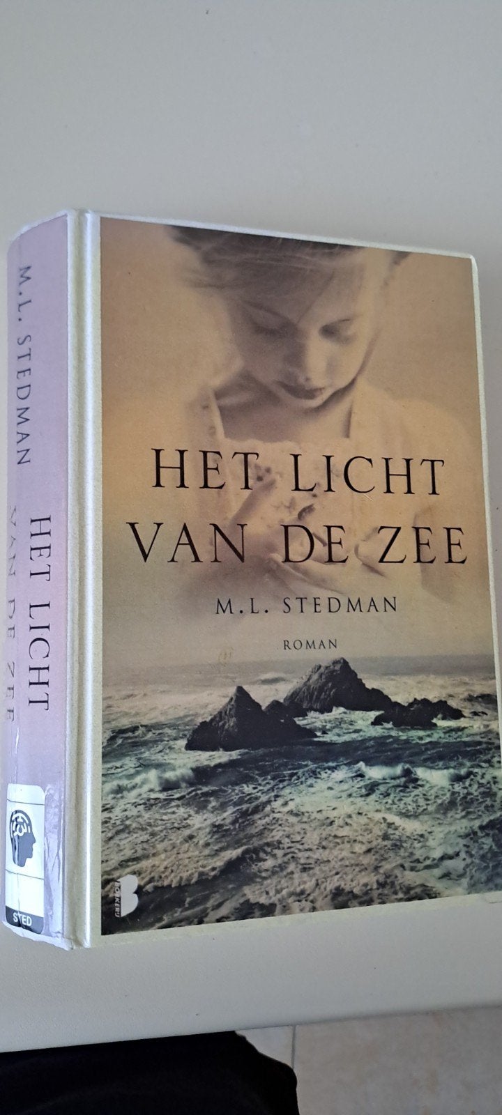 Het Licht van de Zee - M.L. Stedman (Roman), Boeken, Ophalen of Verzenden, Gelezen, M.L. Stedman, Europa overig