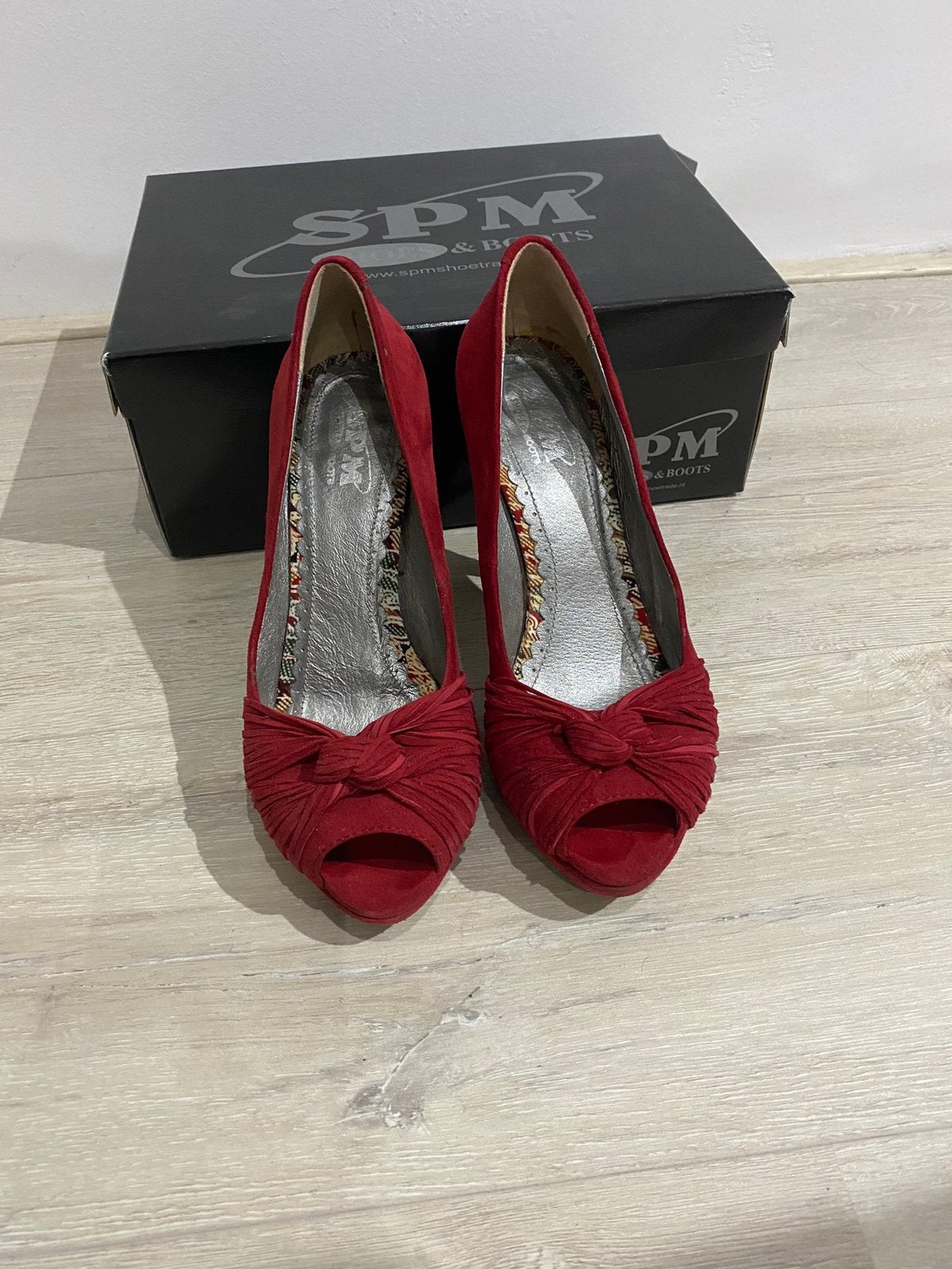 schoenen pump maat 37, Ophalen of Verzenden, Zo goed als nieuw