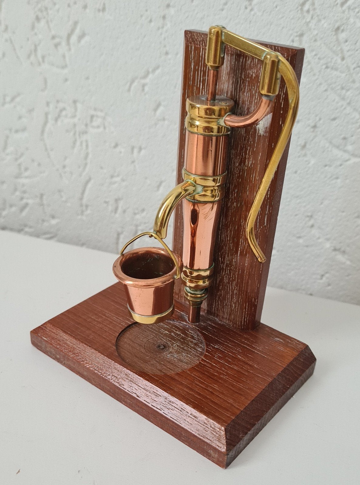 Koperen WATERPOMP met EMMERTJE miniatuur 15cm, Ophalen of Verzenden, Koper