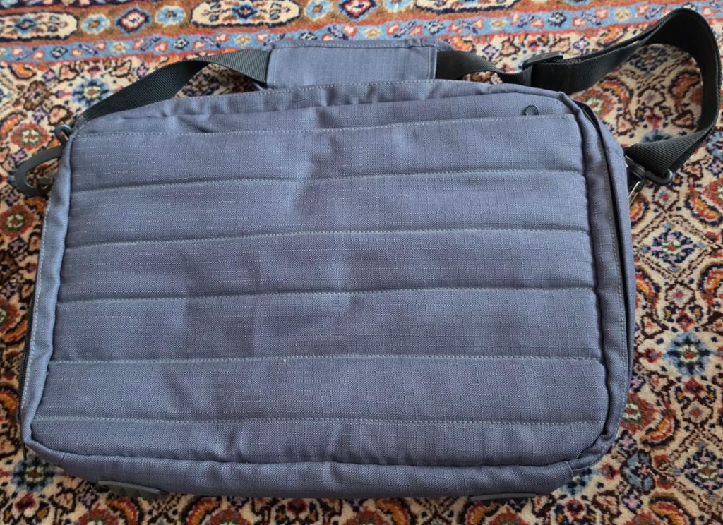 Laptoptas 13/15 inch - Grijs met schouderband, Gebruikt, 15 inch, Gevoerd laptopvak, Grijs