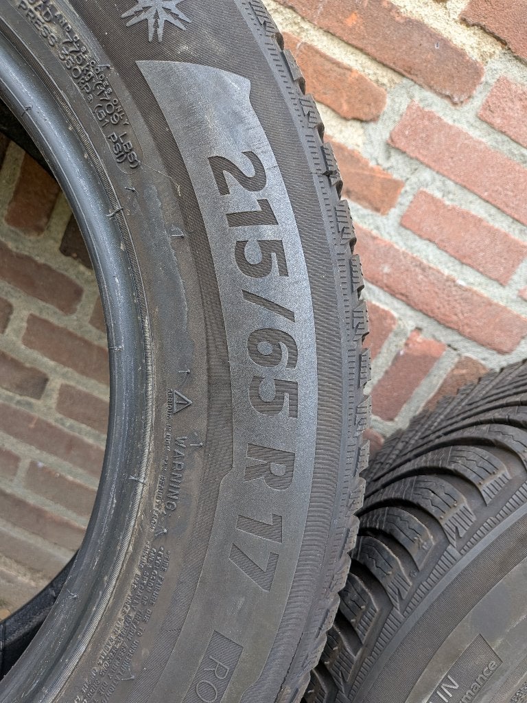 Winter tires for sale!, Ophalen, Banden en Velgen, 17 inch, Winterbanden