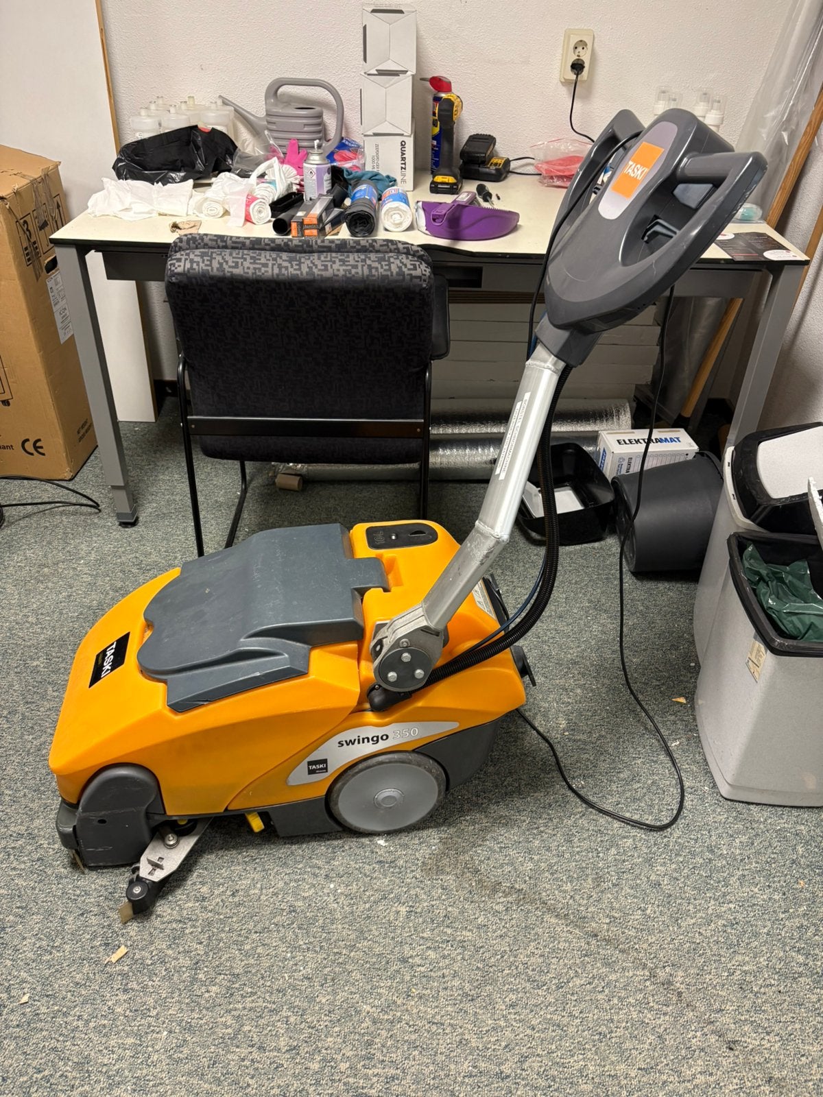 Taski swing 350 b schrobmachine, Ophalen, Gebruikt, Schrobmachine