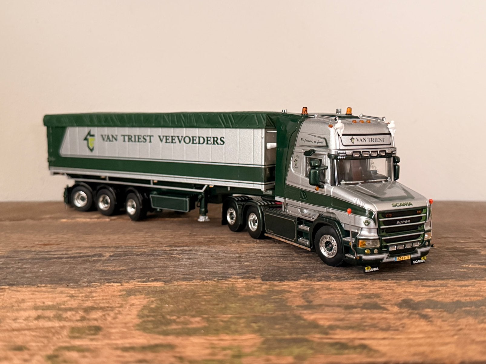 WSI - Scania Torpedo Van Triest, Hobby en Vrije tijd, Modelauto's | 1:50, Ophalen of Verzenden, Nieuw, Bus of Vrachtwagen, Wsi