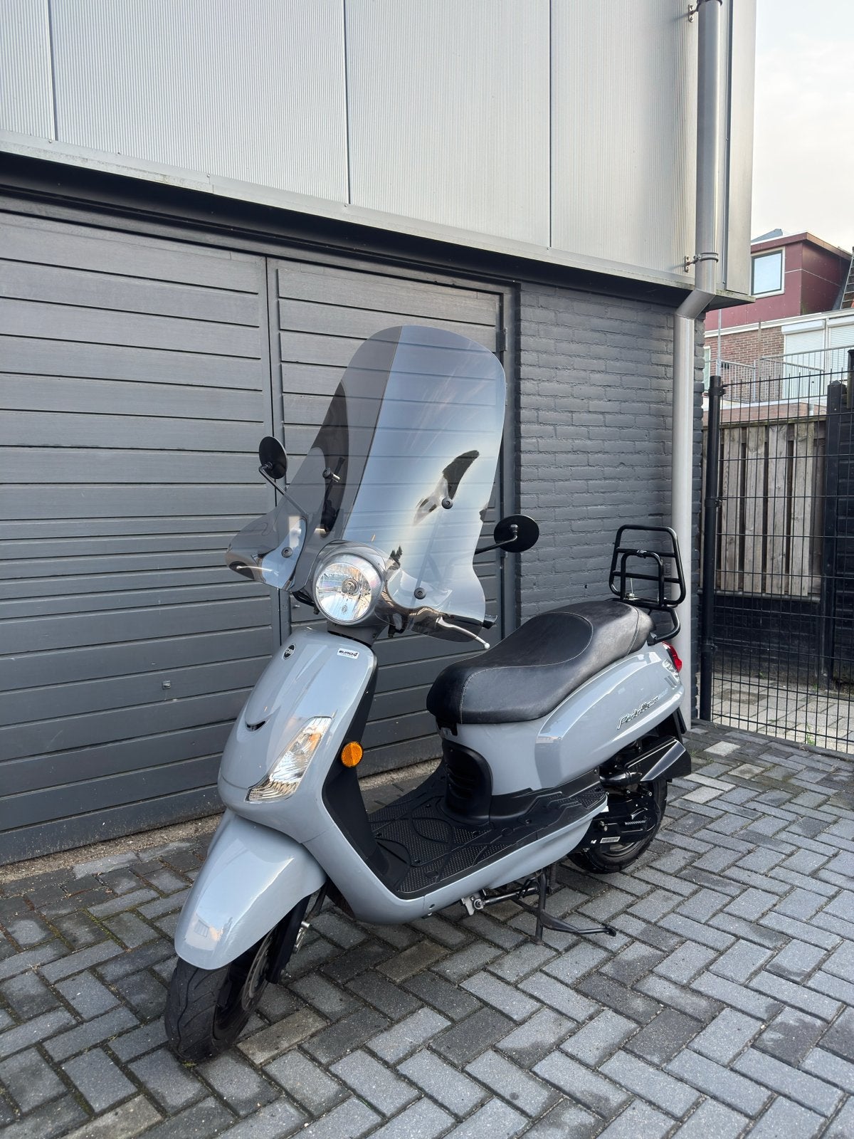 Sym Fiddle II 50S Scooter - Grijs, zo goed als nieuw, Fietsen en Brommers, Scooters | SYM, Ophalen, Maximaal 45 km/u, Zo goed als nieuw