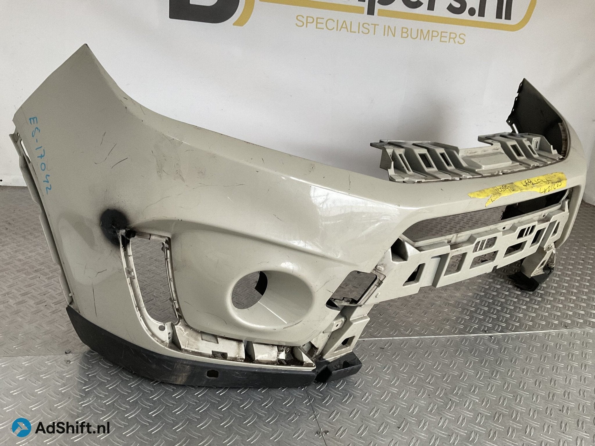 Bumper Suzuki Vitara Facelift 18- 71711-86R Voorbumper E5-17, Bumper