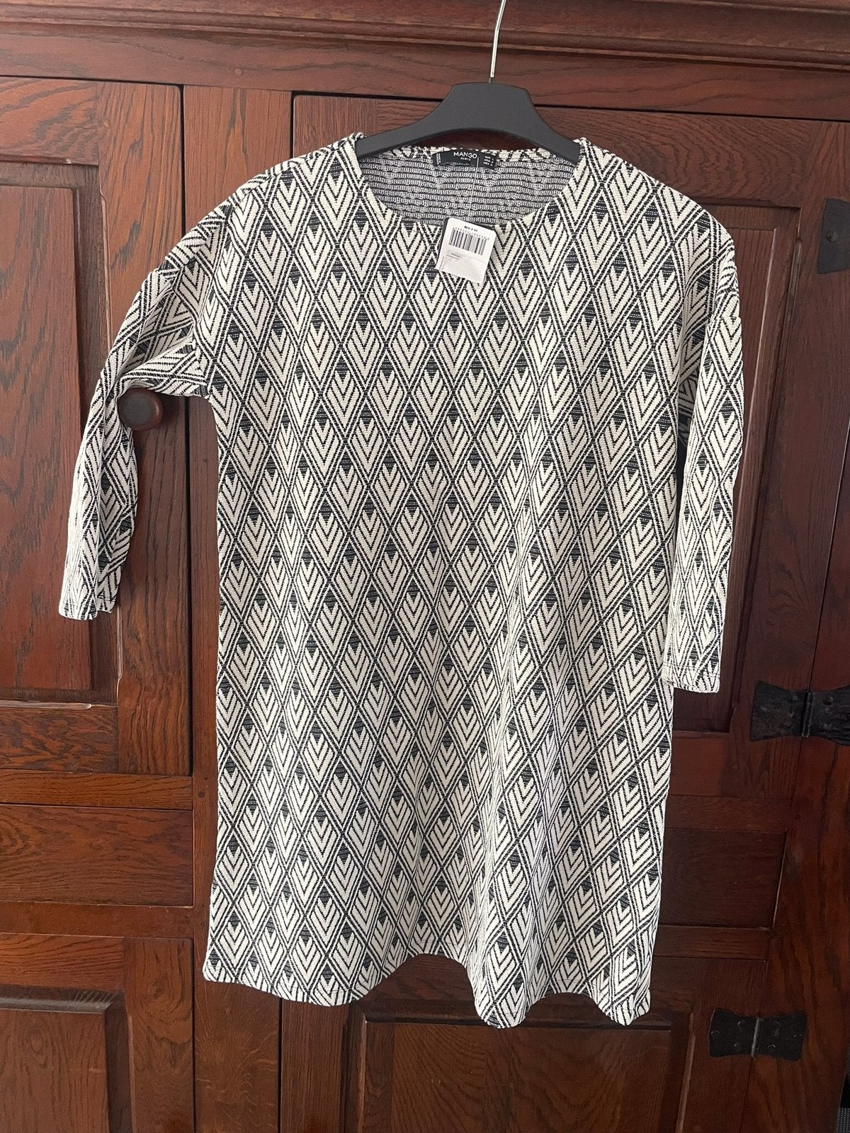 Nieuwe witte Mango Jurk met zwarte Prints en Glitters maat L, Kleding | Dames, Jurken, Ophalen, Mango, Wit, Maat 42/44 (L)