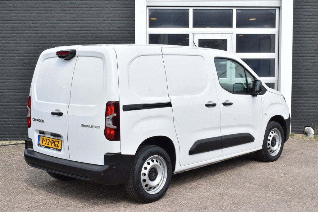 Citroën Berlingo BlueHDI 130 EAT8 Club Automaat | Navigatie, Auto's, 1350 kg, Gebruikt, 4 cilinders, Citroën
