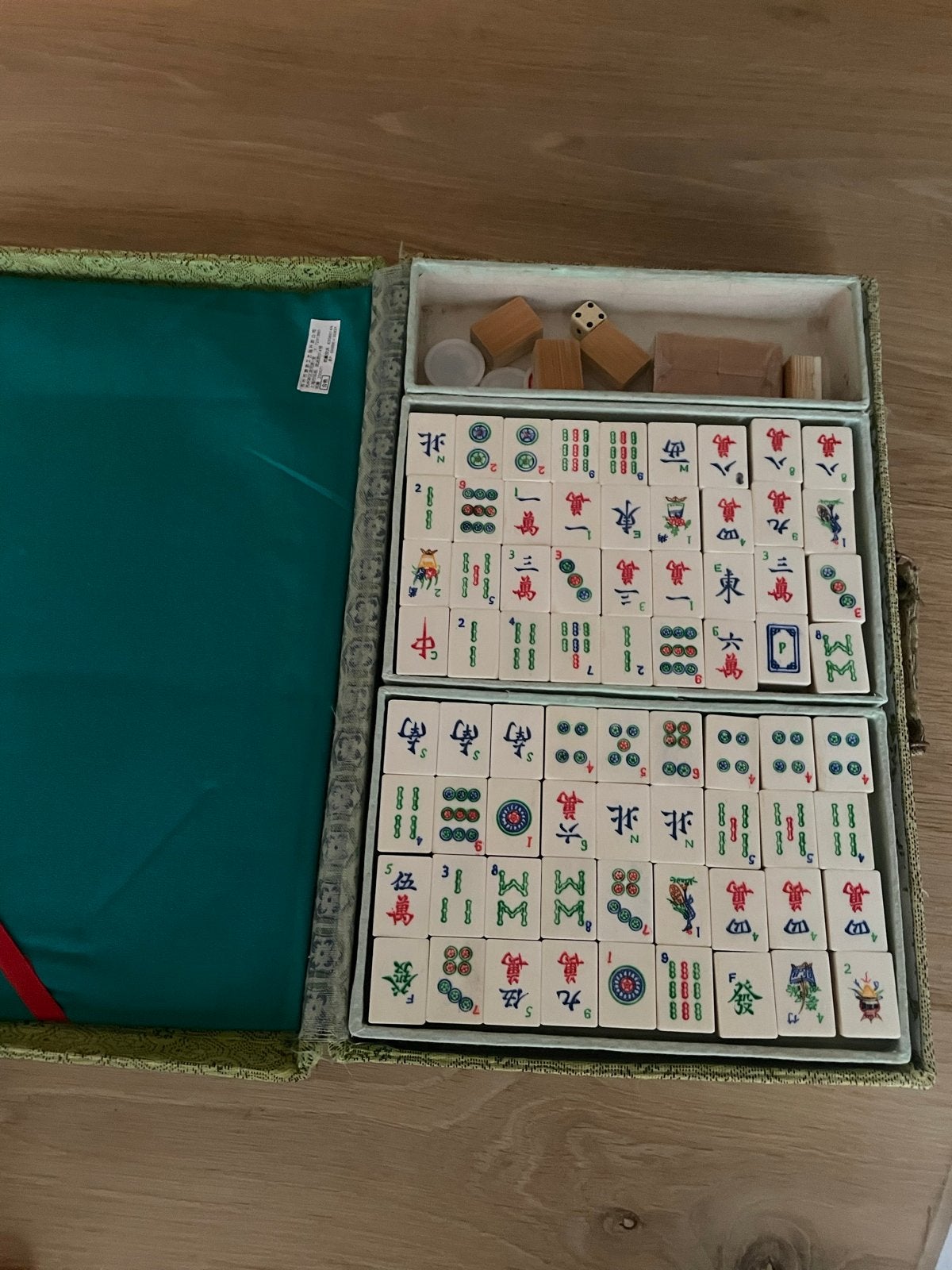 Mahjong spel in koffer - Compleet en in goede staat, Drie of vier spelers, Ophalen of Verzenden, Gebruikt