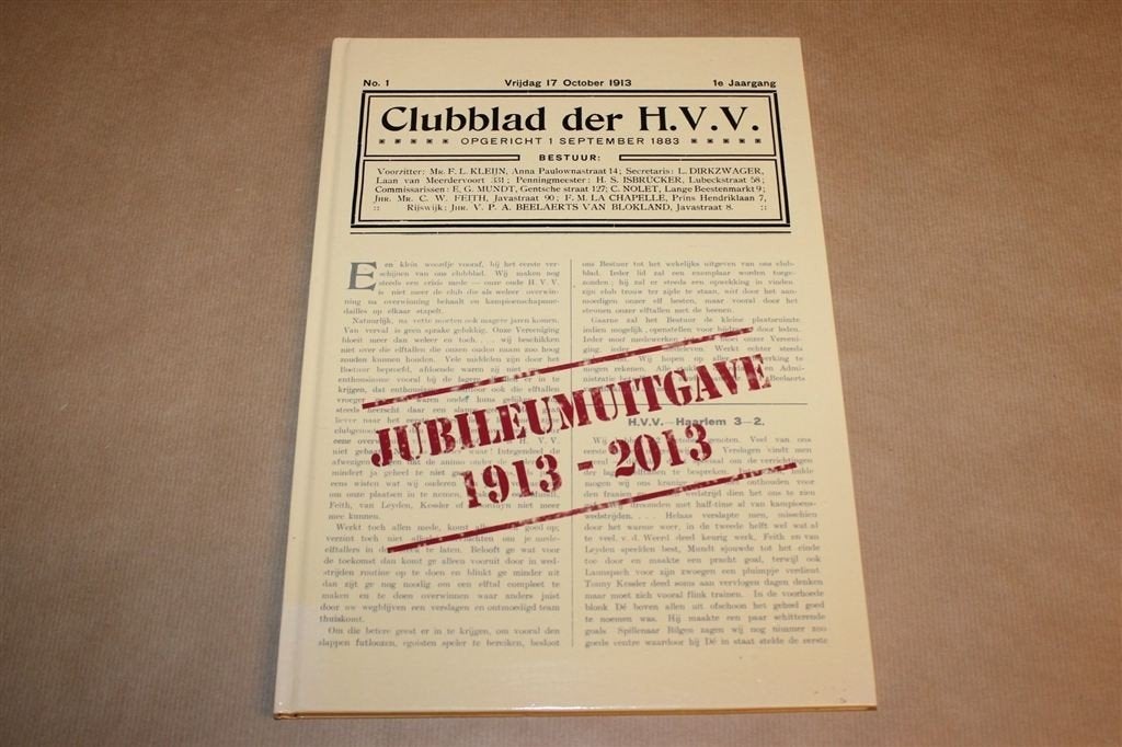 HVV Jubileumuitgave 1913-2013 — Cricket en Voetbal, Boeken, Ophalen of Verzenden, Gelezen