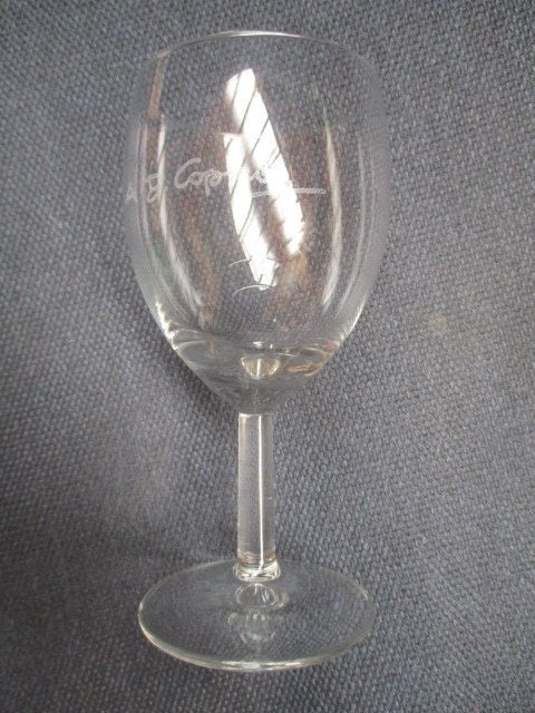Glas, gilde, a.d. Copier gesigneerd/gegraveerd  wijnglas, Ophalen of Verzenden