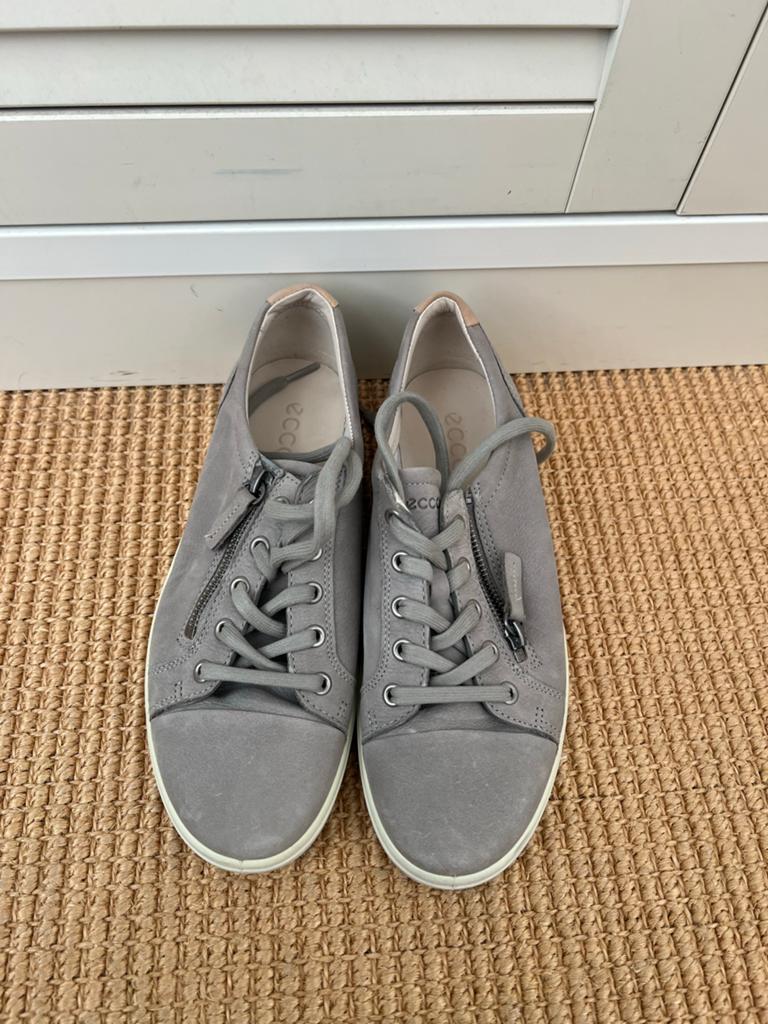 Ecco sneakers dames maat 39 - Grijs, Kleding | Dames, Schoenen, Ophalen of Verzenden, Gedragen, Grijs, Sneakers of Gympen